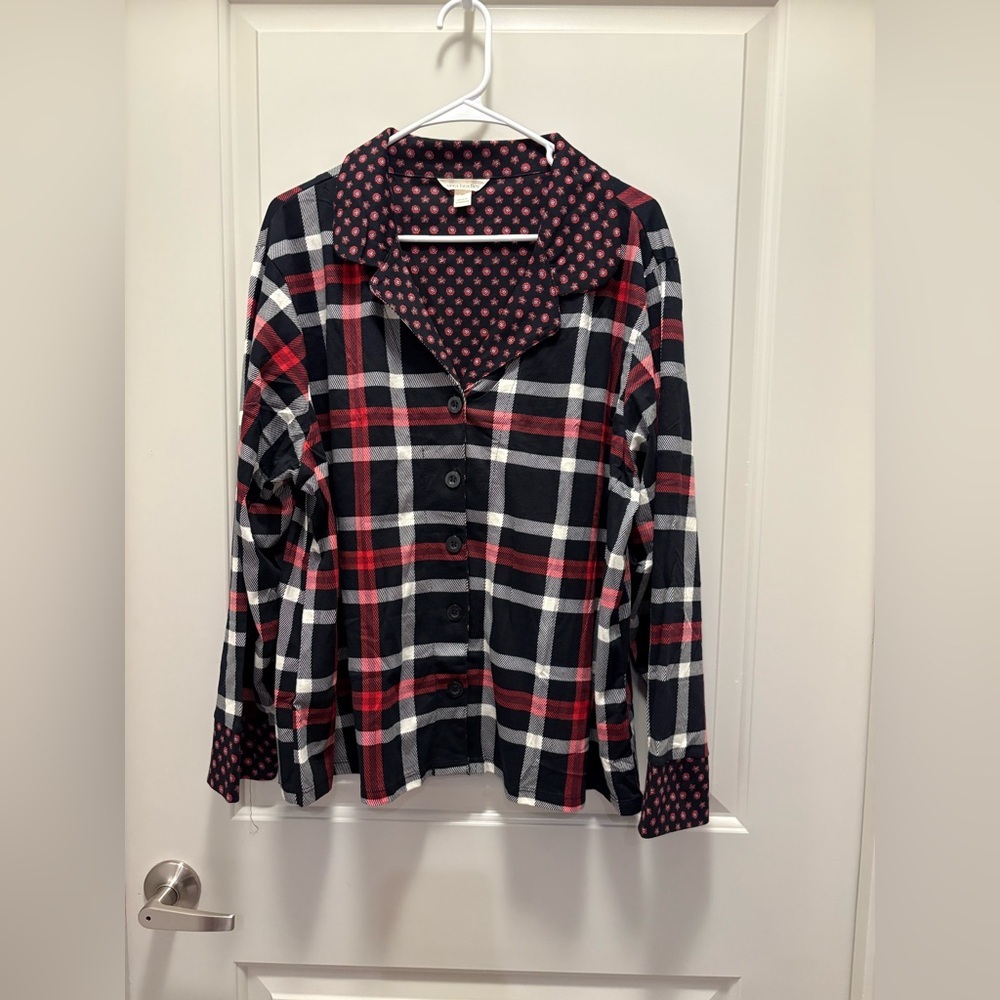 Vera Bradley Black and Red Floral Shirt